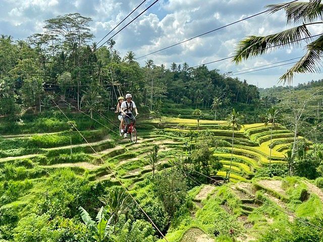 Cycling above the rice terraces